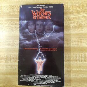 The Witches of Eastwick 1987 VHS Cher Michelle Pfeiffer Susan Sarandon Nicholson